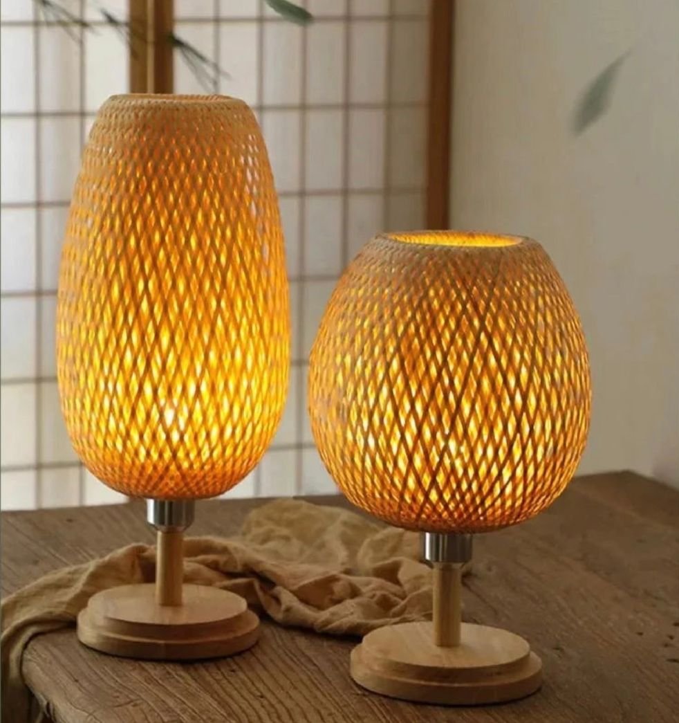 Luminária de Mesa Artesanal Rattan Redonda ou Oval