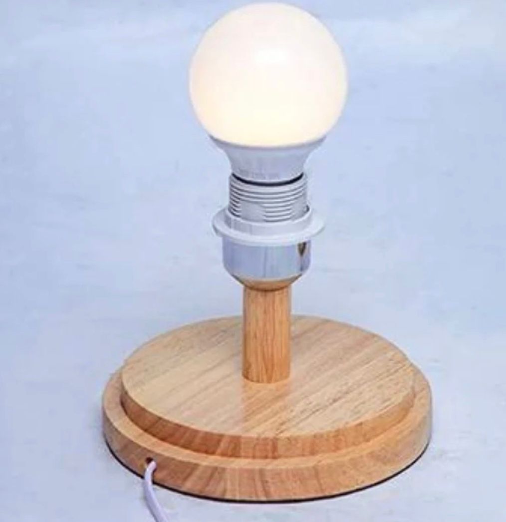 Luminária de Mesa Artesanal Rattan Redonda ou Oval