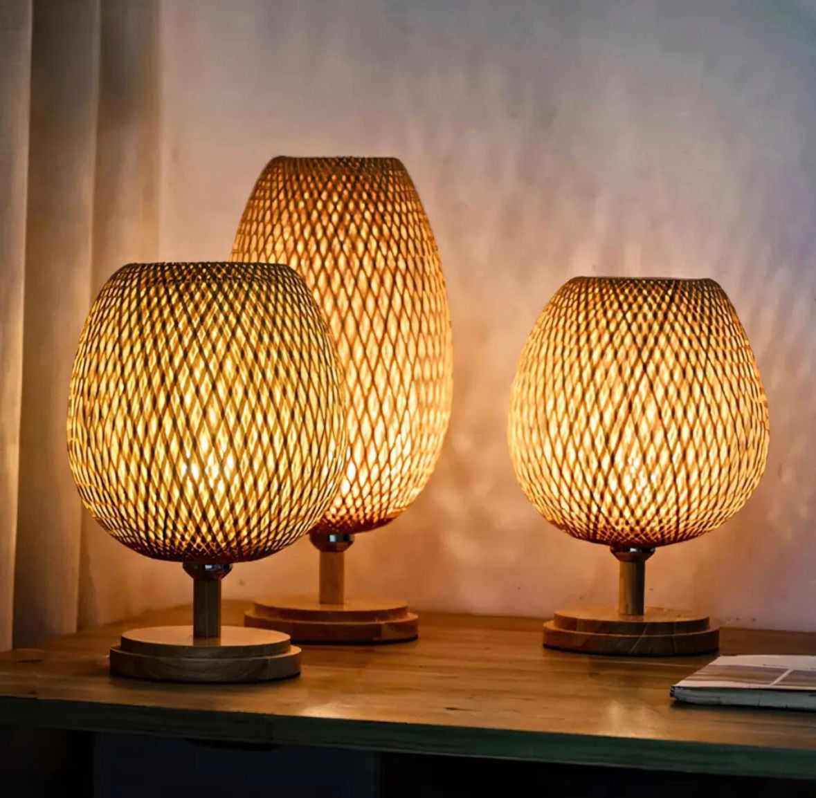 Luminária de Mesa Artesanal Rattan Redonda ou Oval